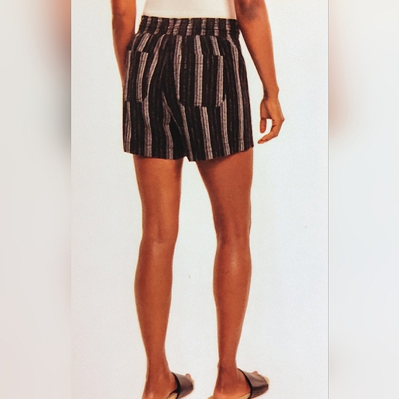 💜5/$25.00💜 NWT Size Small Shorts - Picture 1 of 5